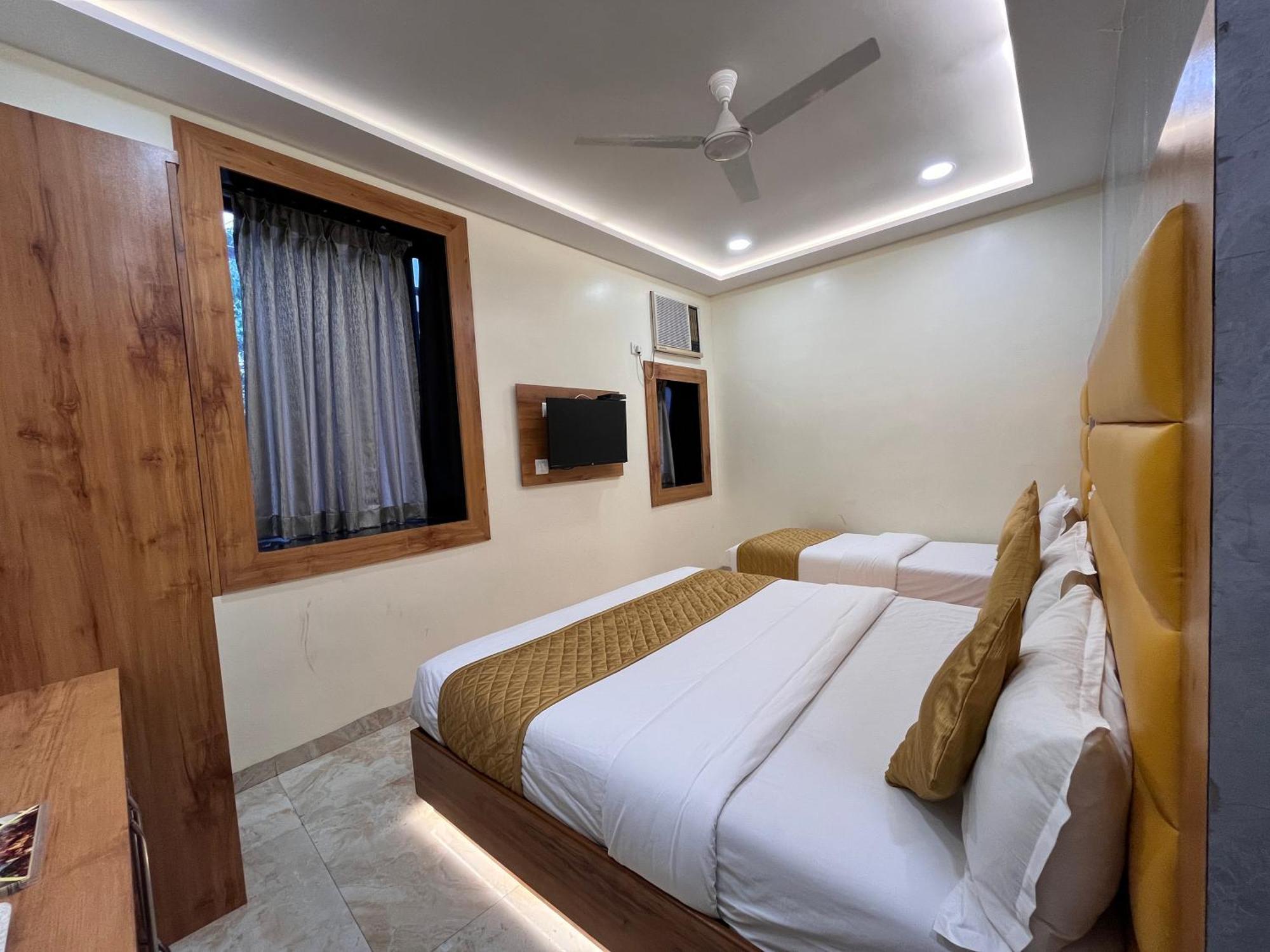 Hotel National - Grant Road Bombay Esterno foto