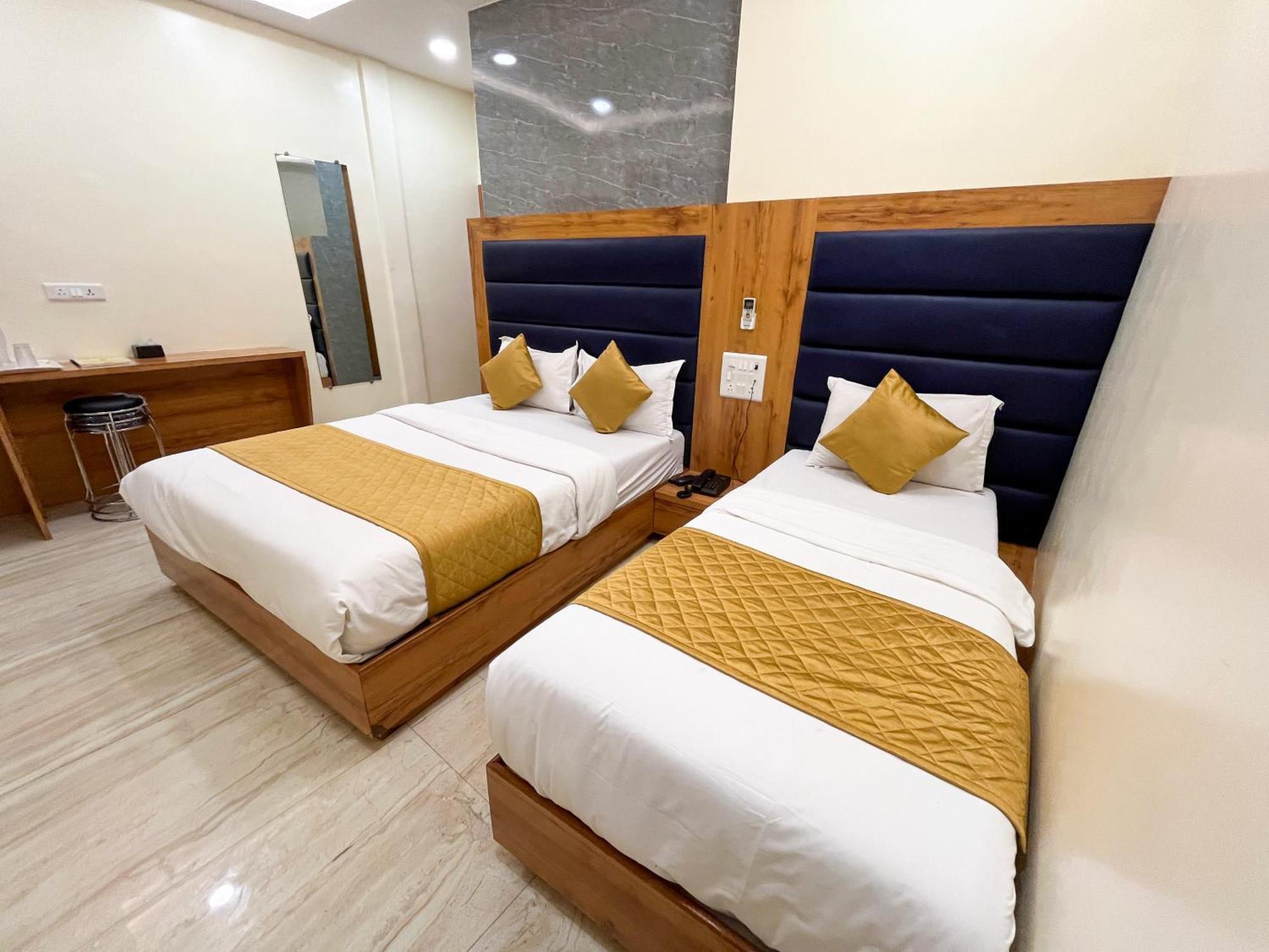 Hotel National - Grant Road Bombay Esterno foto