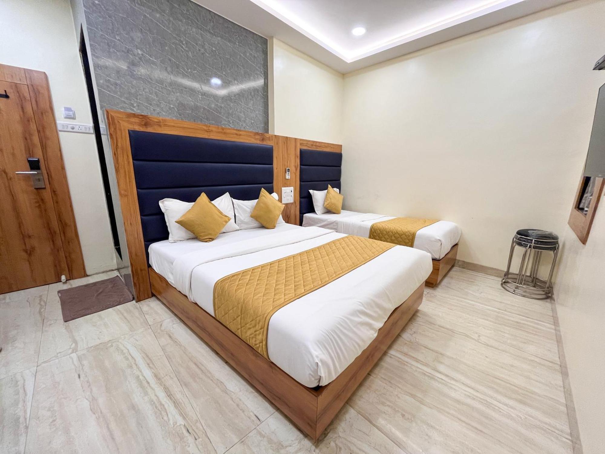 Hotel National - Grant Road Bombay Esterno foto