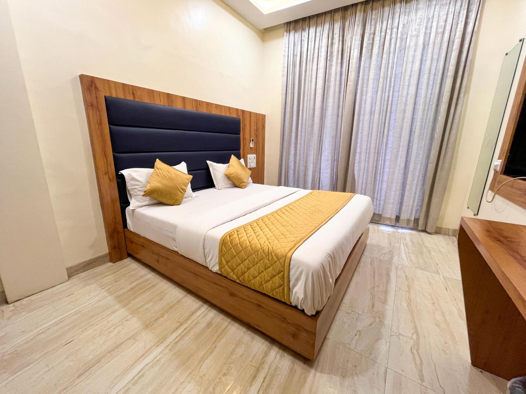 Hotel National - Grant Road Bombay Esterno foto
