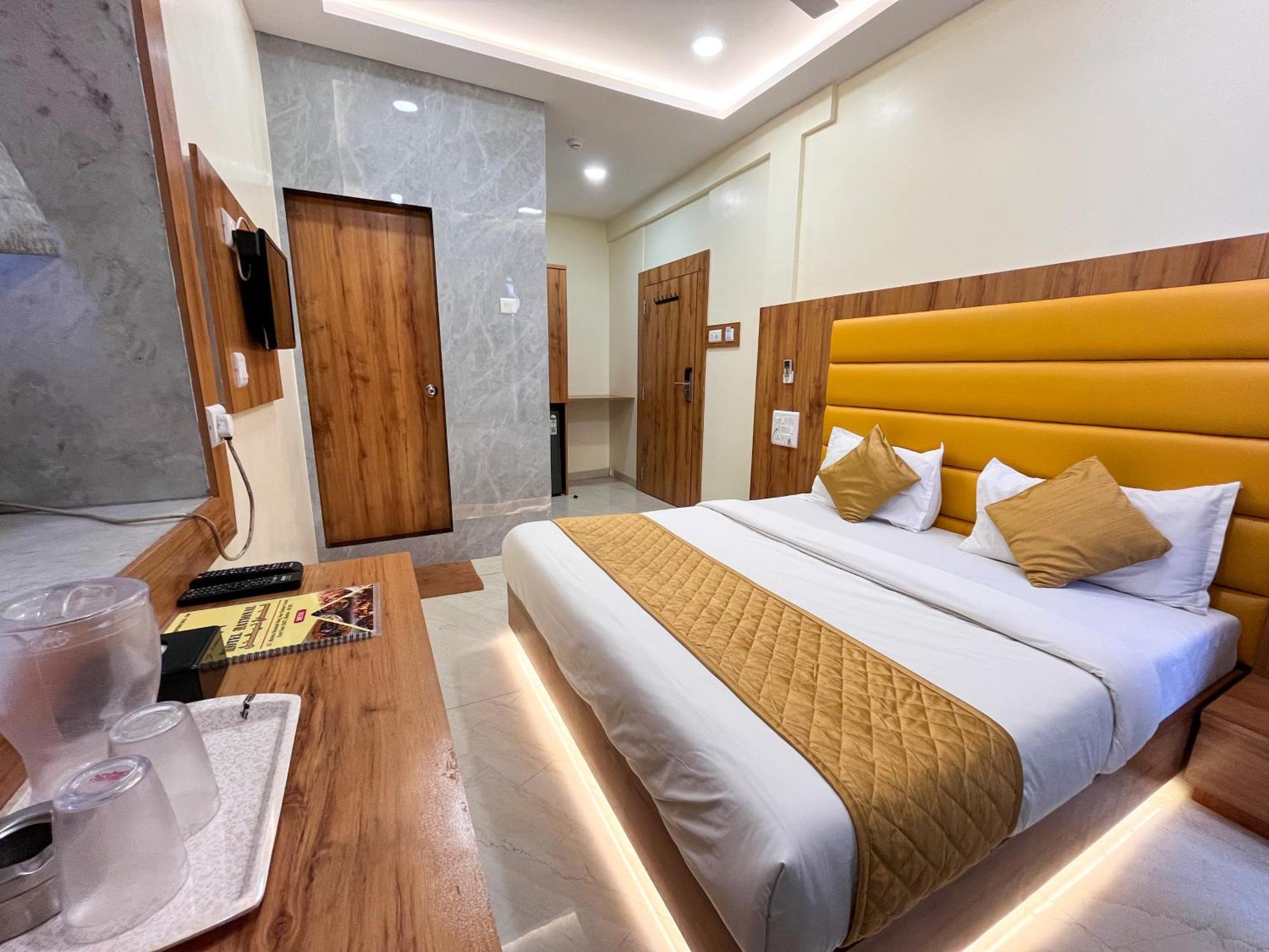 Hotel National - Grant Road Bombay Esterno foto